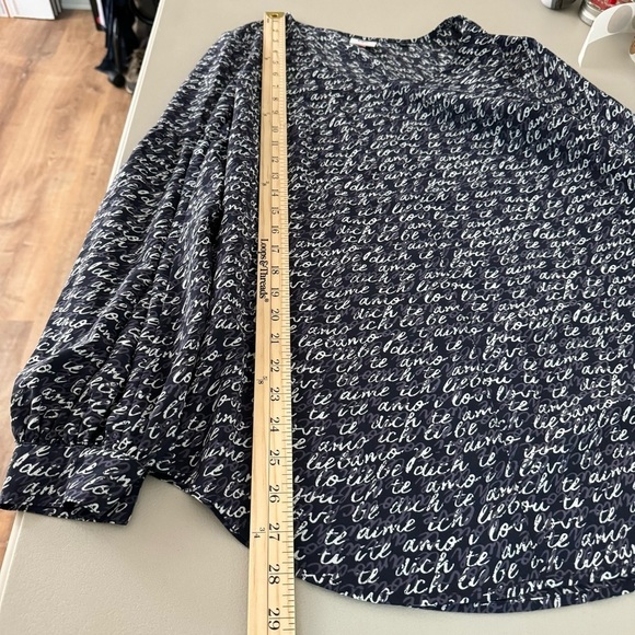 Cabi "I Love You" Long Puff Balloon Sleeve V-Neck Blouse Navy Size Small - Picture 12 of 13
